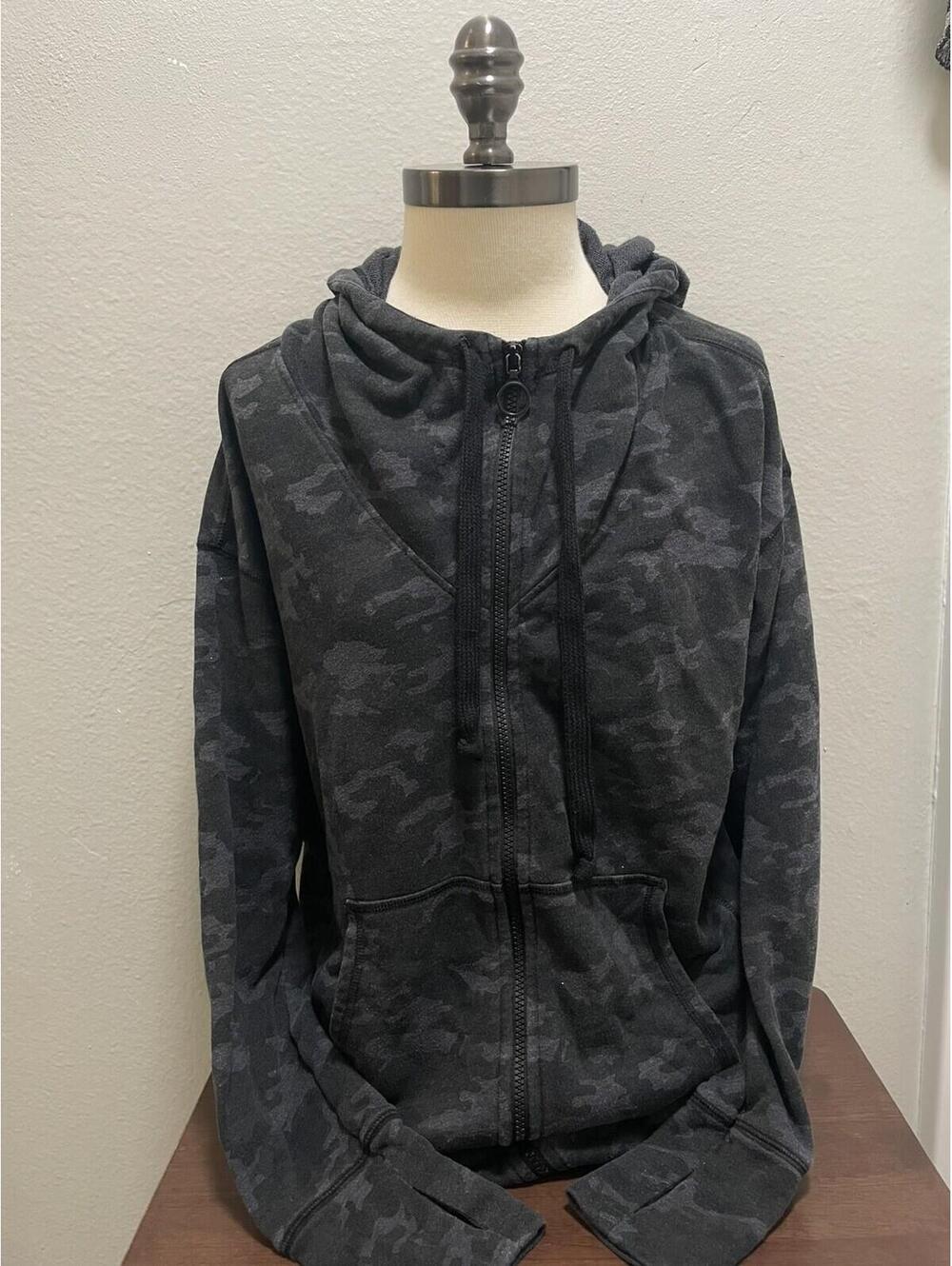 Fabletics Black and Gray Camo Oversized Leah Hoodie Women S